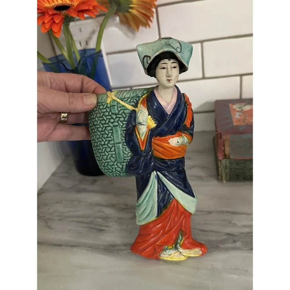 Antique 1922 HandPainted Porcelain Japanese Geisha Wall Pocket Planter Inscribed